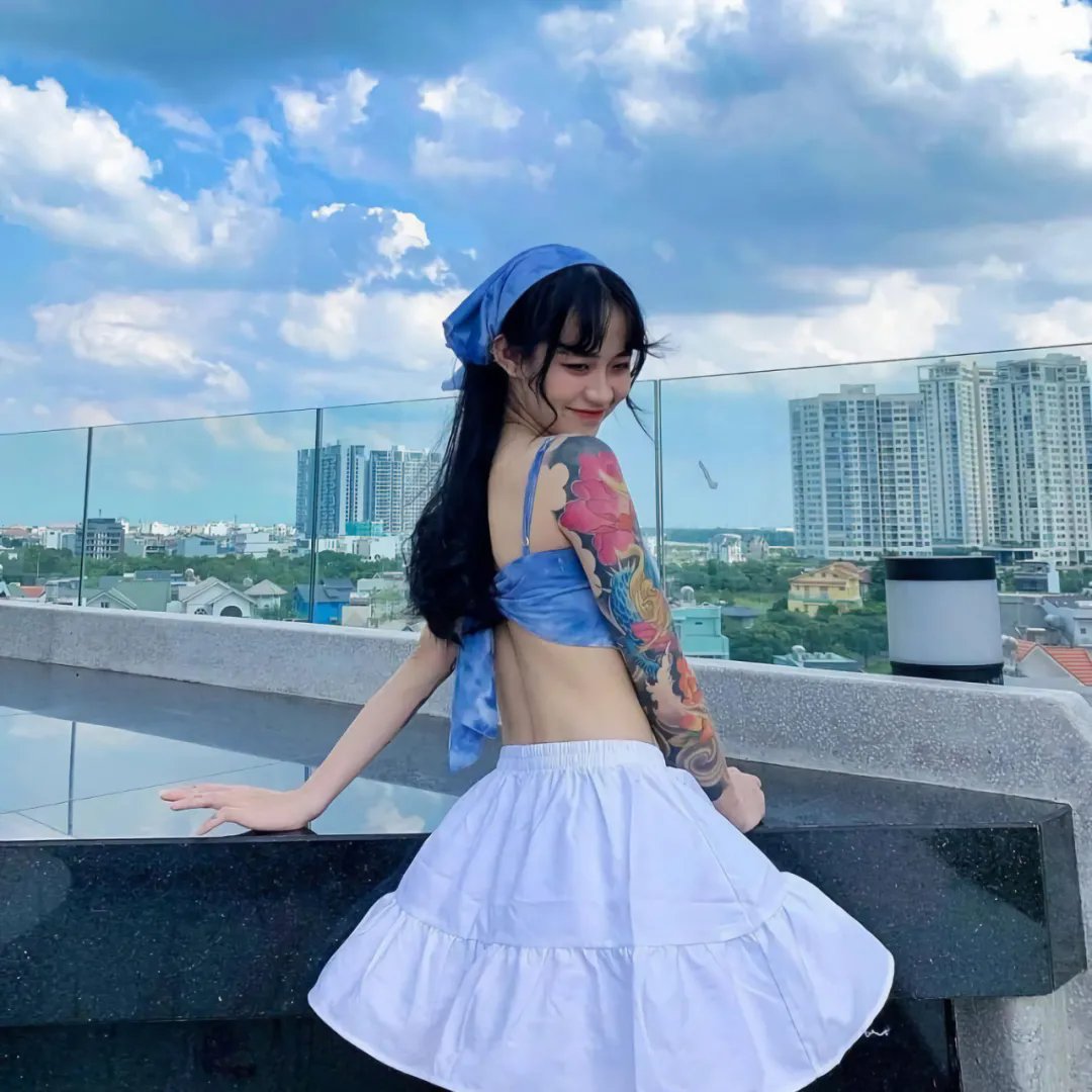出墙花